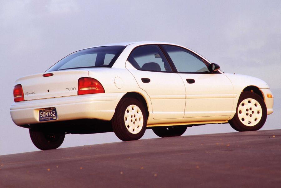  Plymouth Neon 1995 года  (фото 6 из 11)